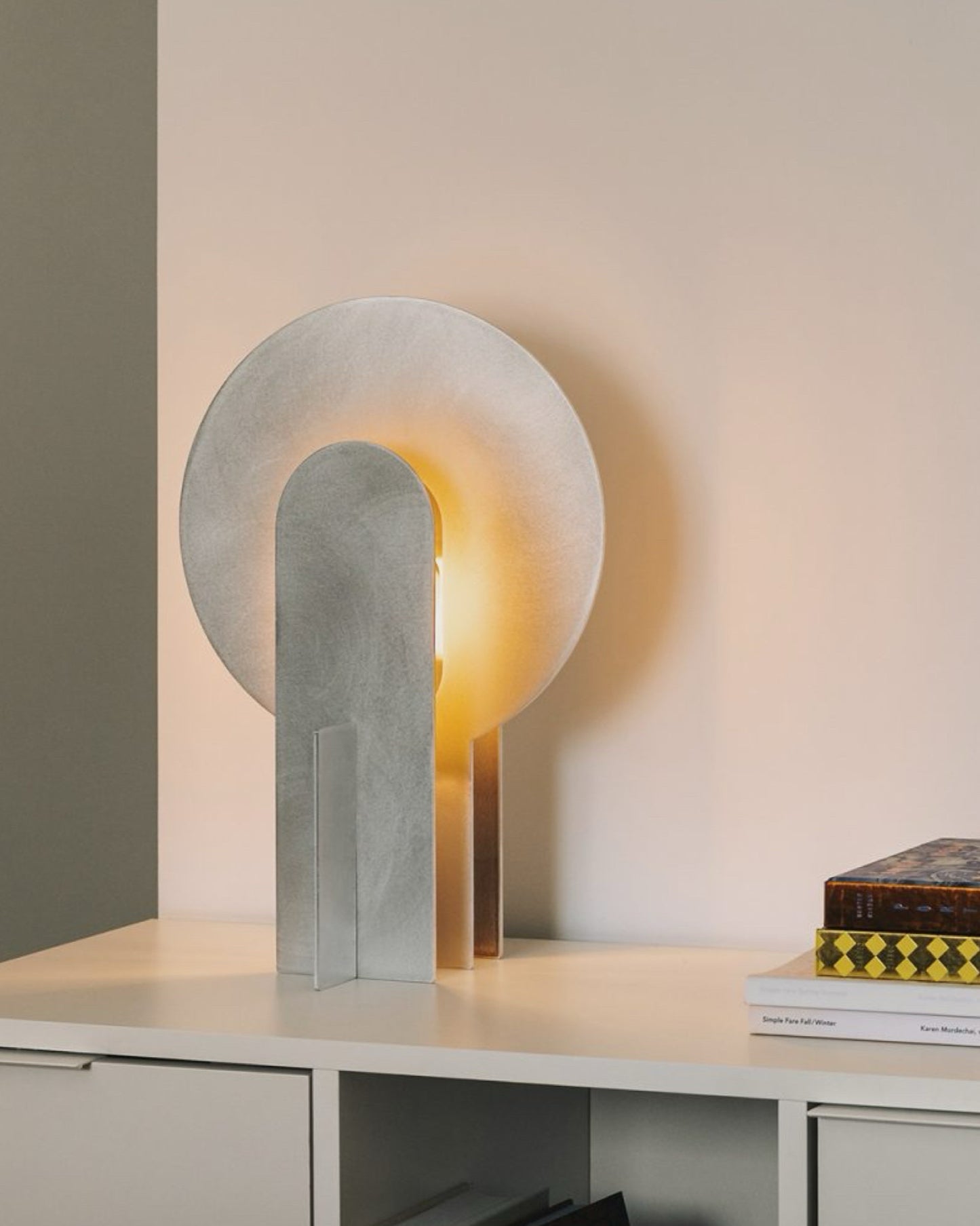 THE AURORA LAMP